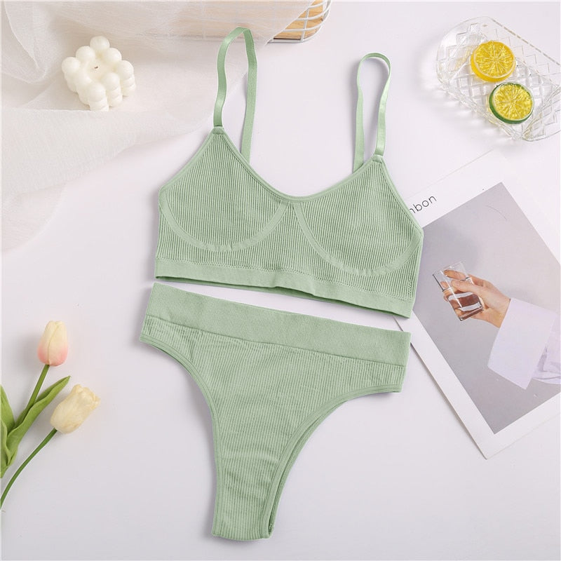 FINETOO Seamless Tanks Tops Panties Set Female Underwear Wireless Bra Crop Top Women Low-rise Underpants Soft Bralette Lingerie