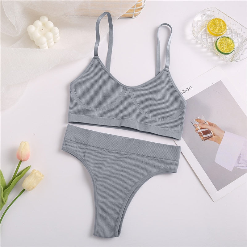 FINETOO Seamless Tanks Tops Panties Set Female Underwear Wireless Bra Crop Top Women Low-rise Underpants Soft Bralette Lingerie