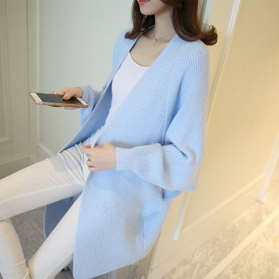 Lange Frauen Strickjacke mit Fledermaus Ärmeln