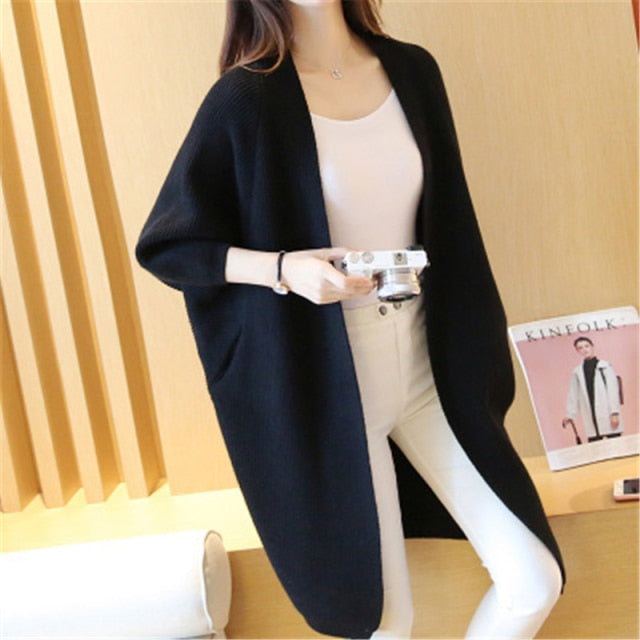 Lange Frauen Strickjacke mit Fledermaus Ärmeln